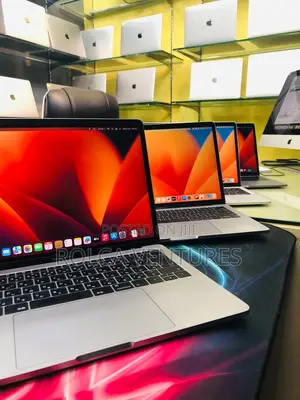 Laptop Apple MacBook Pro 2017 8GB Intel Core i5 SSD 256GB