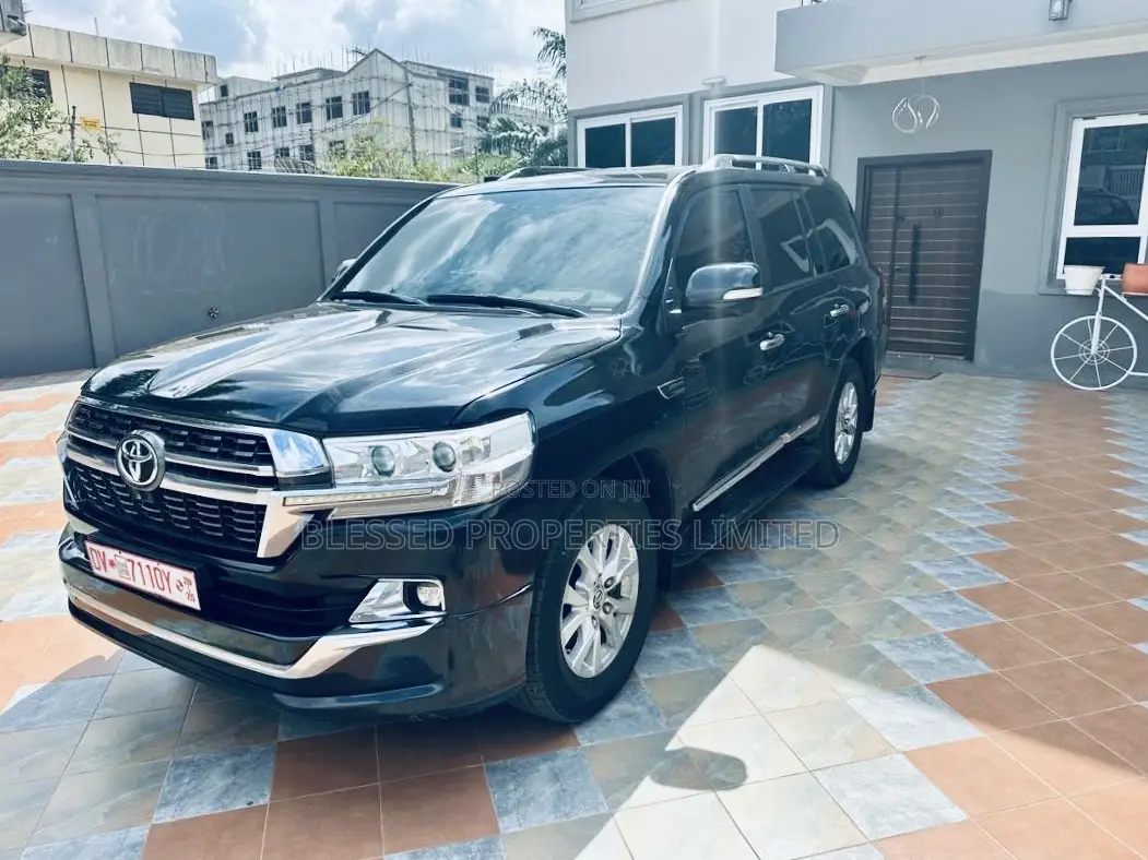 Toyota Land Cruiser 4.5 V8 VXR 2021 Black