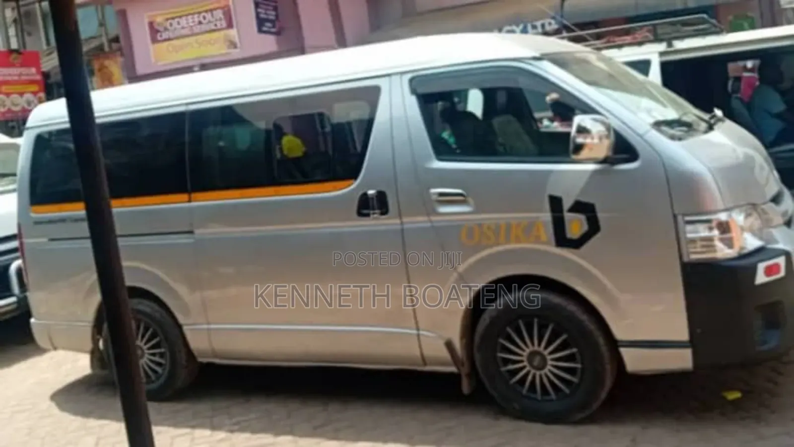 Toyota HiAce 2010 Silver