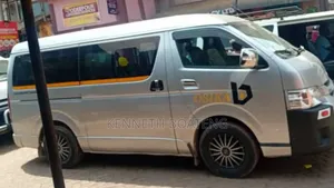 Toyota HiAce 2010 Silver