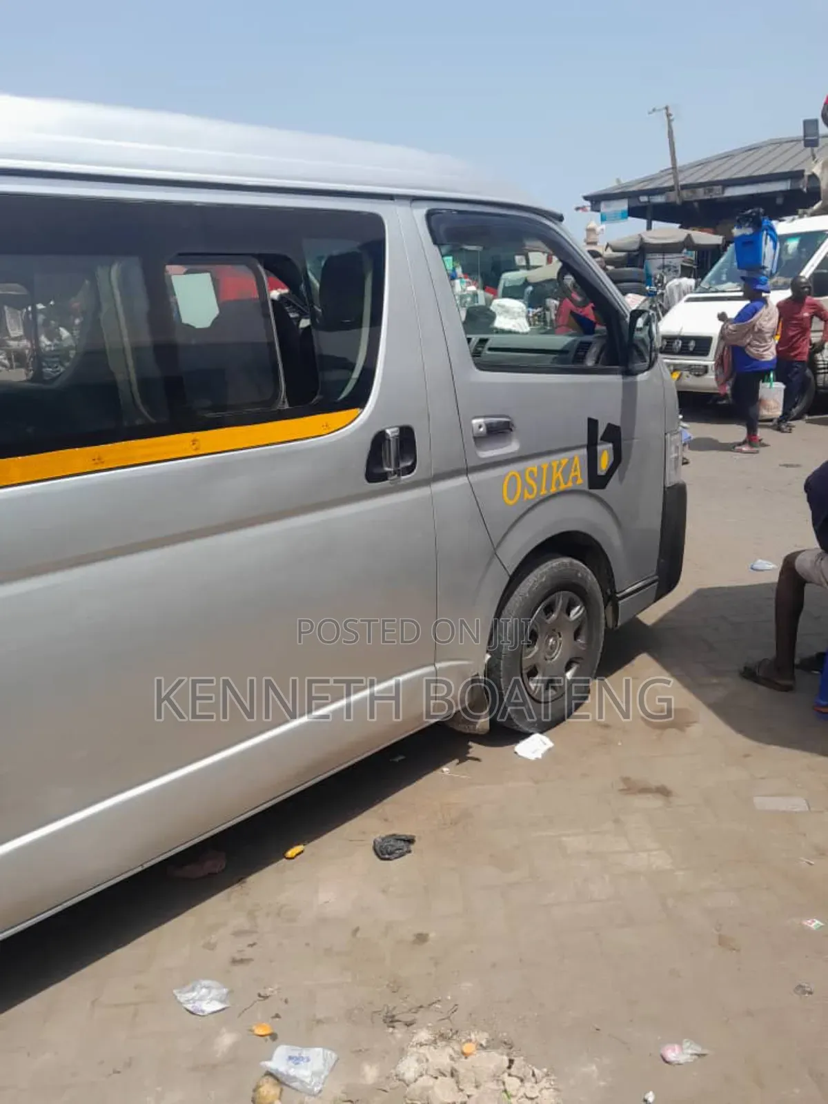 Toyota HiAce 2010 Silver