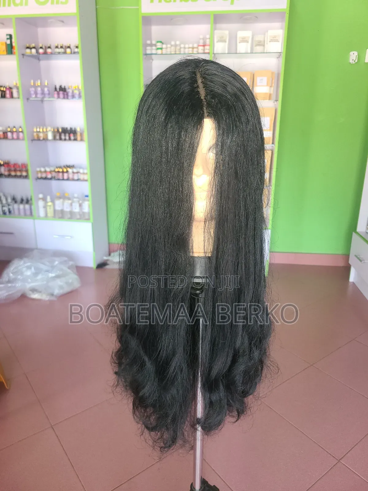 Black Wavy Wig