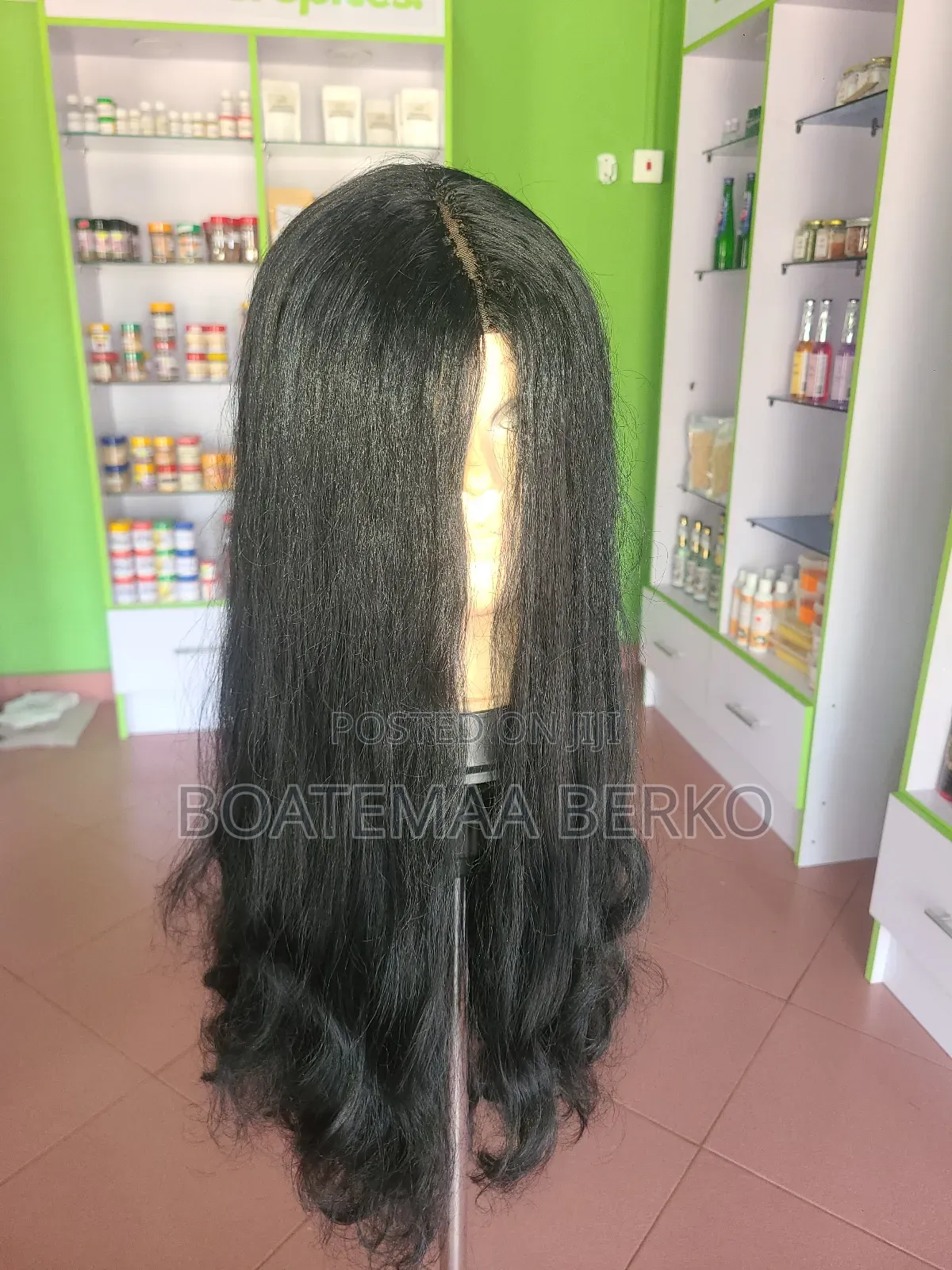 Black Wavy Wig