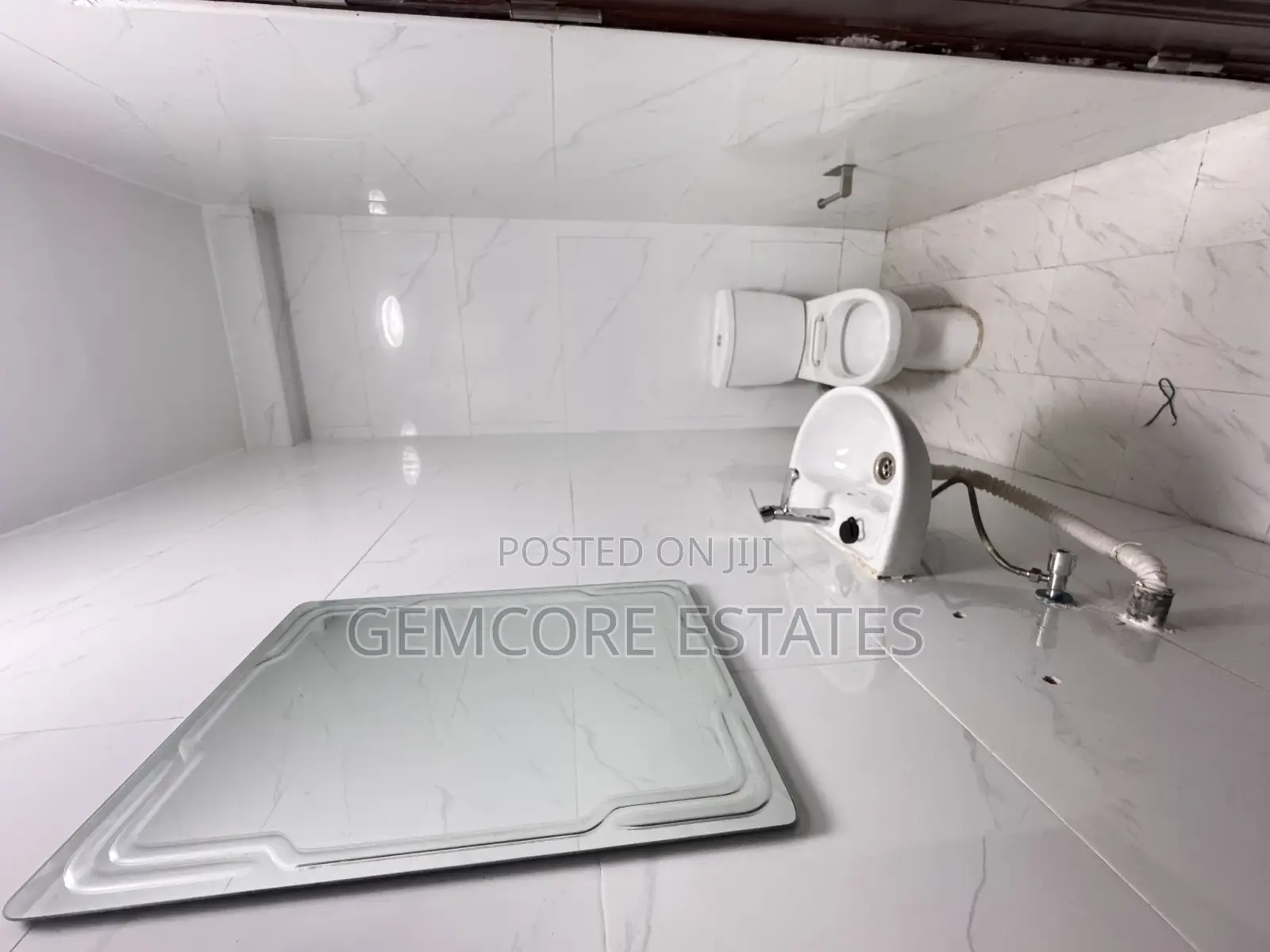 3bdrm Apartment in Ability Square Down, East Legon for rent