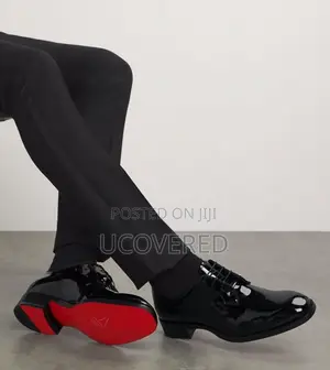 Christian Louboutin Chambeliss Leather Derby Shoe