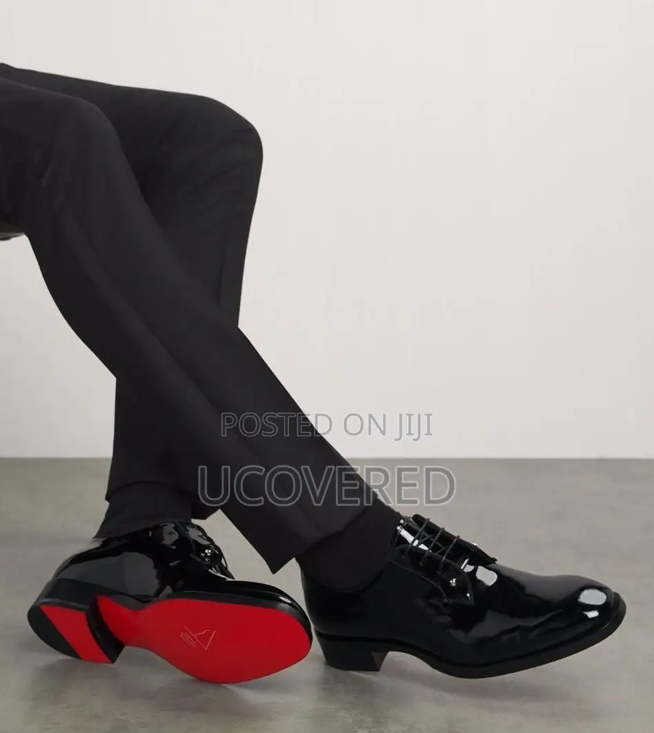 Christian Louboutin Chambeliss Leather Derby Shoe