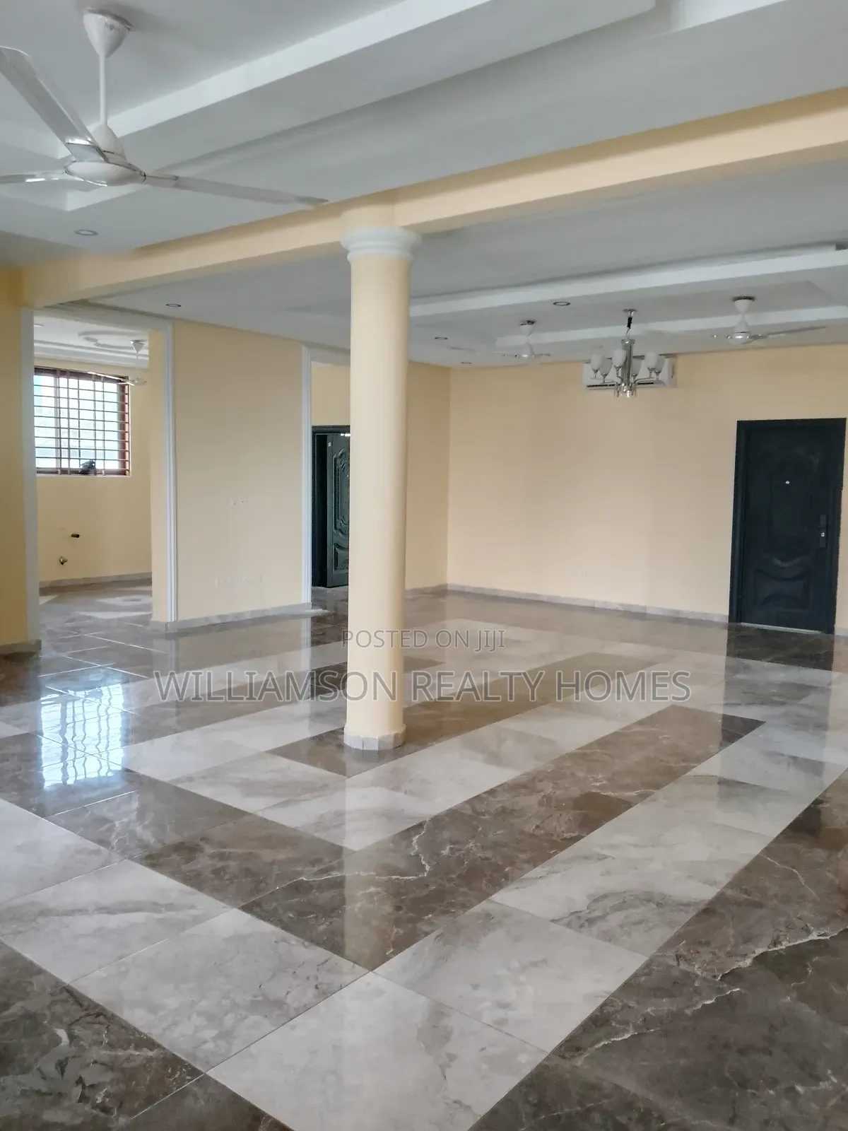 3bdrm Apartment in Hfc Estate Area, Spintex for rent