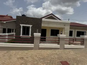 3bdrm House in Tantra Hills, Achimota for sale