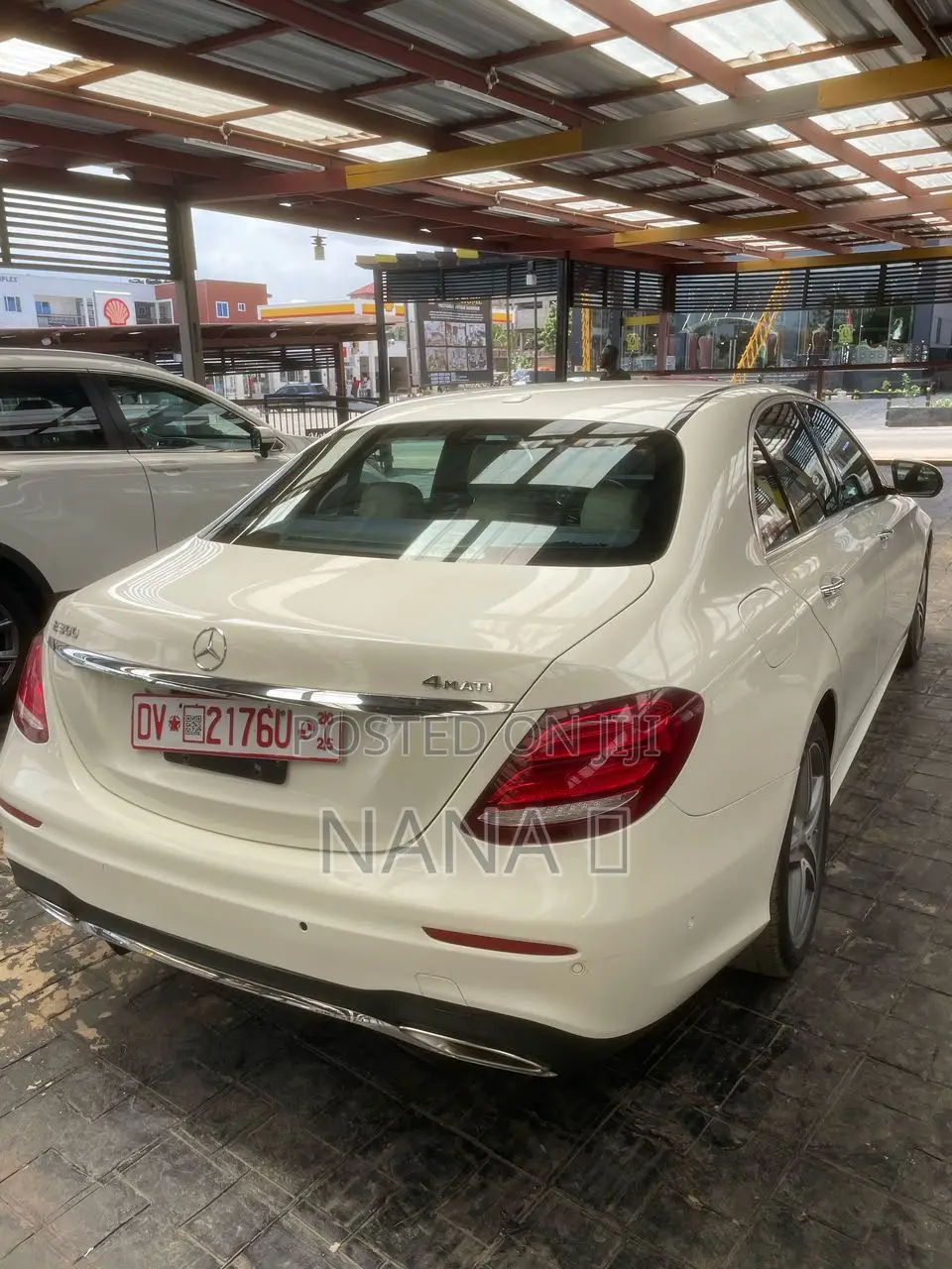Mercedes-Benz E300 4Matic AWD Sedan (2.0L 4cyl 9A) 2017 White