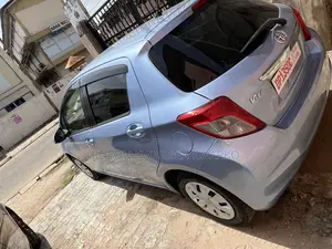 Toyota Vitz 1.3 FWD 5dr 2012 Blue