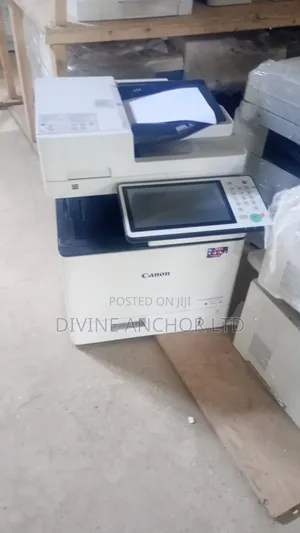Canon Iradv525