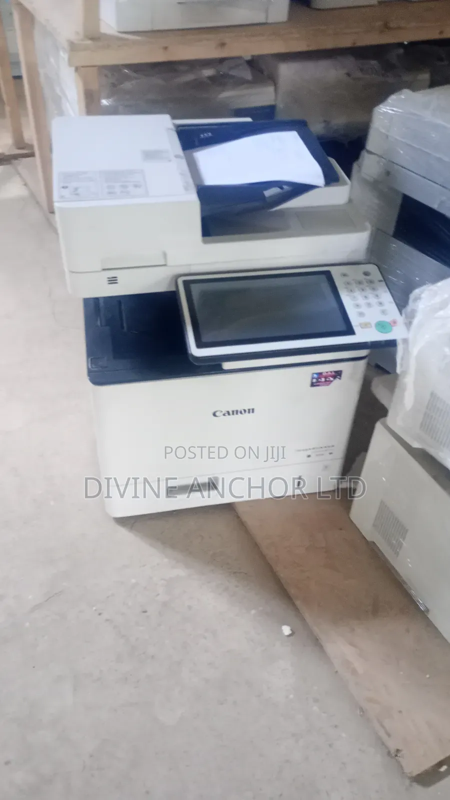 Canon Iradv525