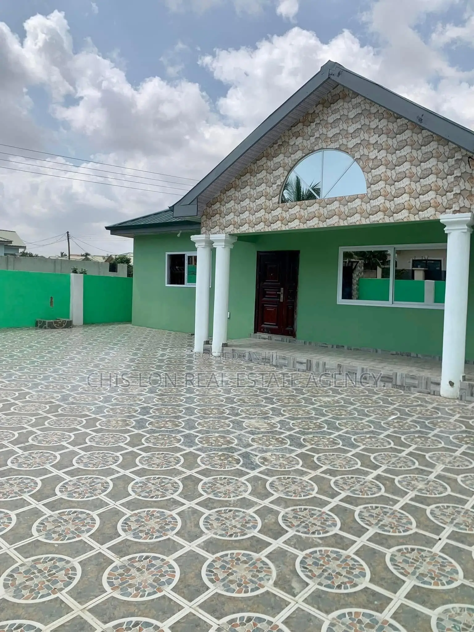 3bdrm House in Cp Roman, Kasoa for sale