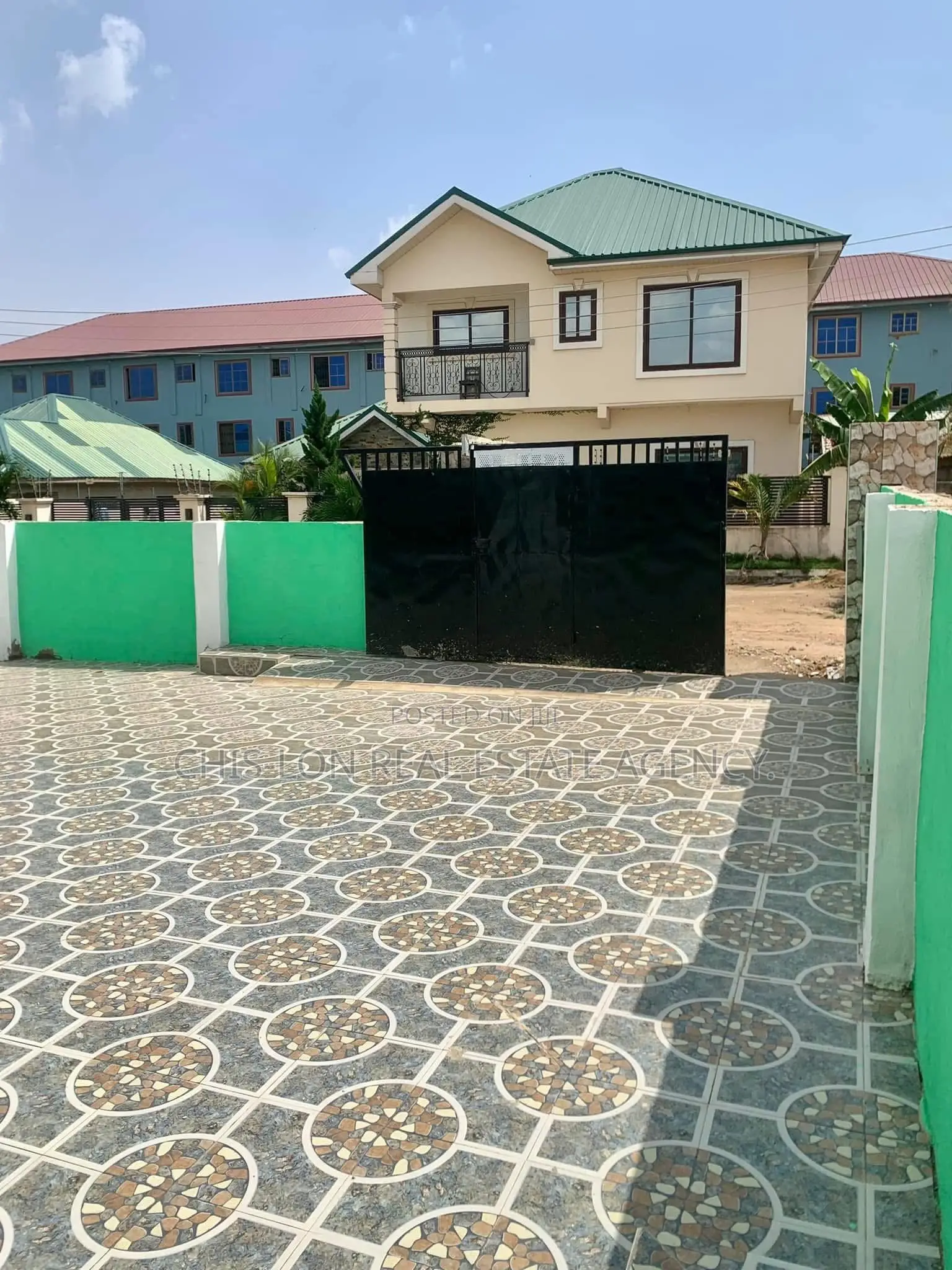 3bdrm House in Cp Roman, Kasoa for sale