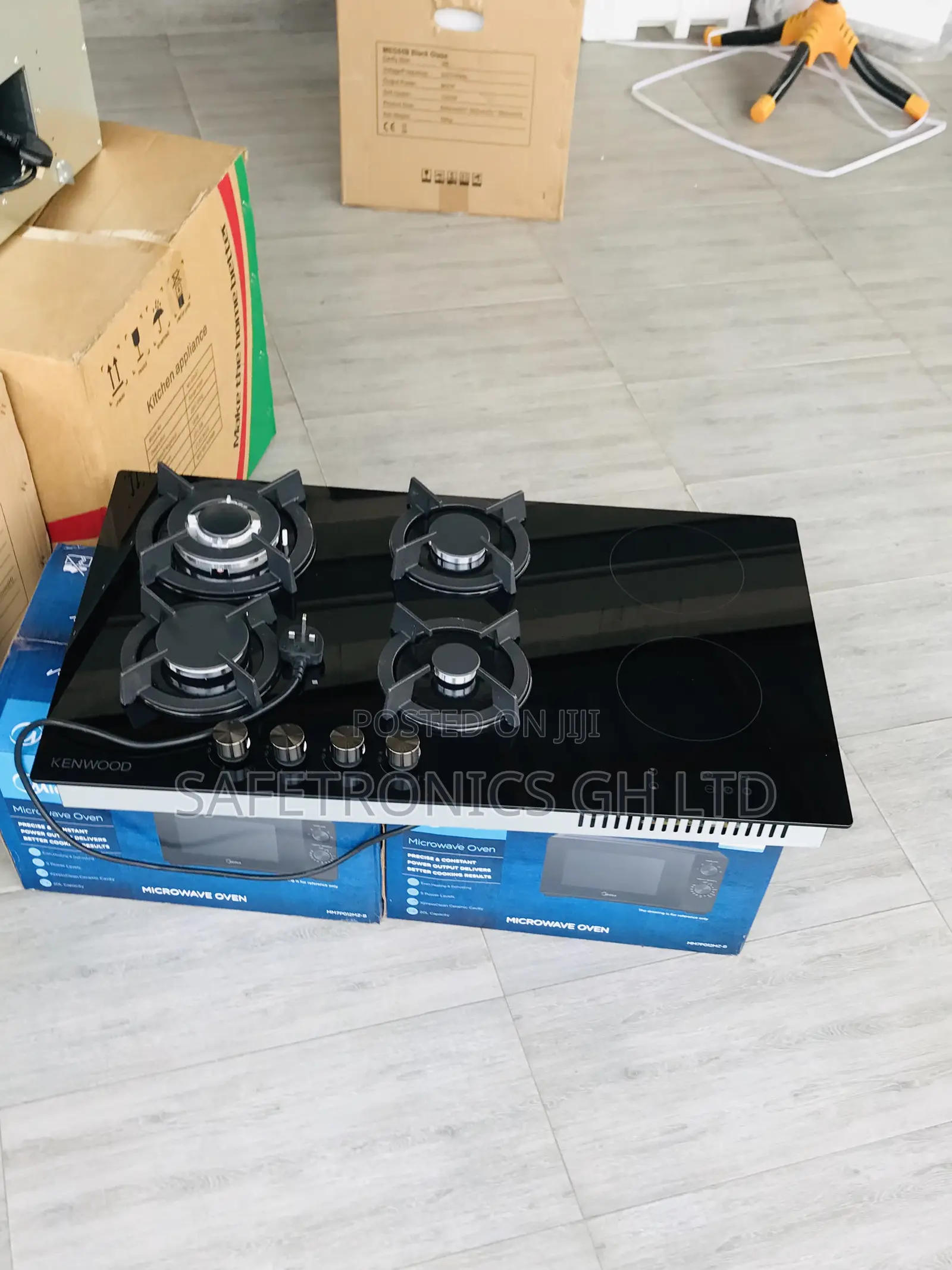 Classic Black 4 Gas 2 Electric Ceramic 90cm Cooker