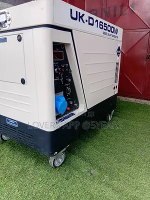 Tailored Uk-Model Diesel Engine 15kva Generator