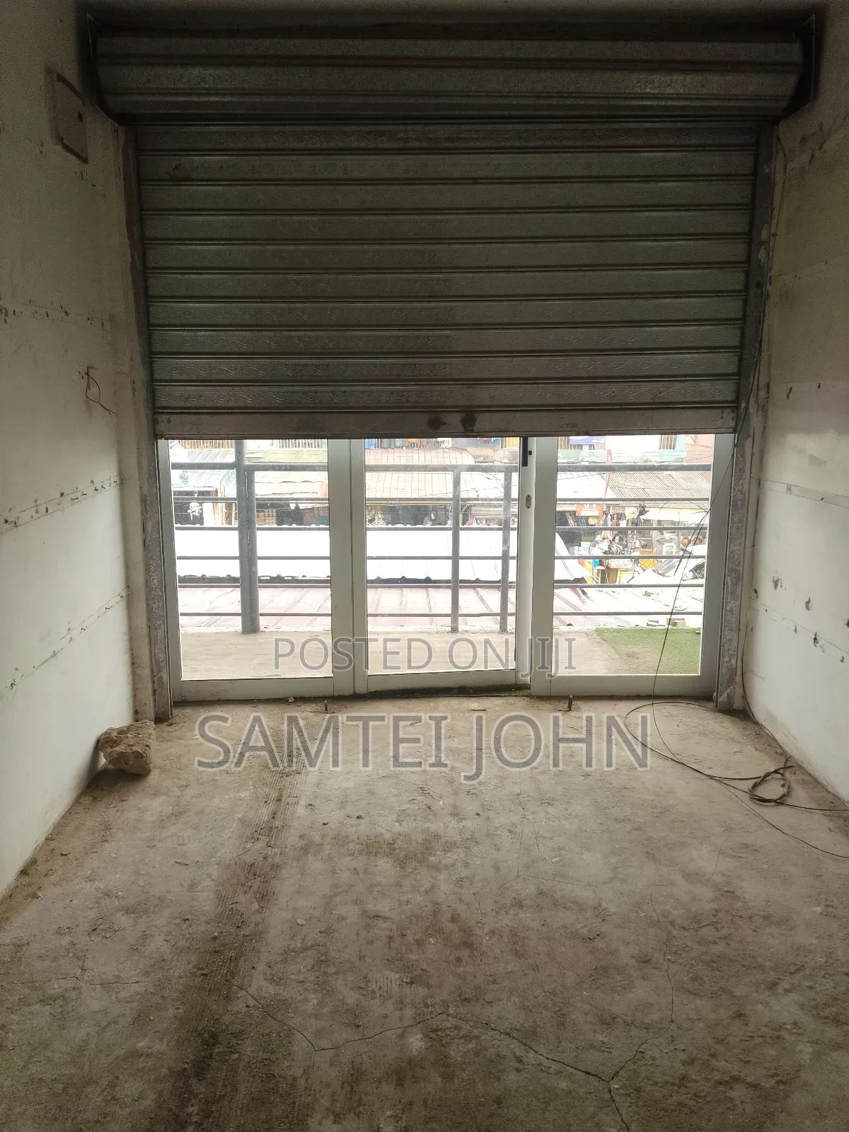 Top Store for Rent at Madina