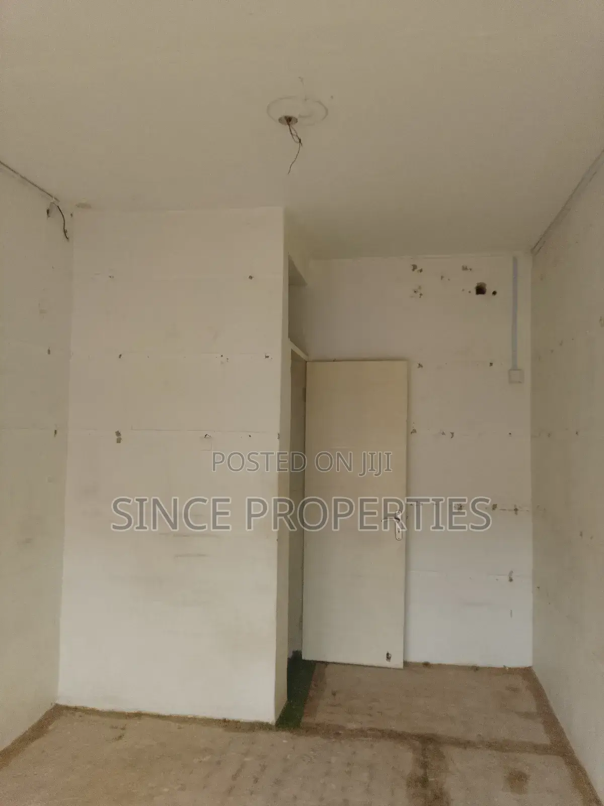 Top Store for Rent at Madina