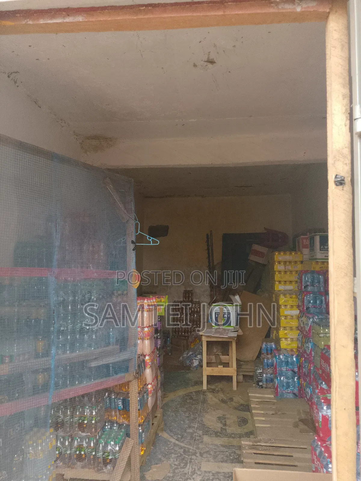 Warehouse for Rent at Madina