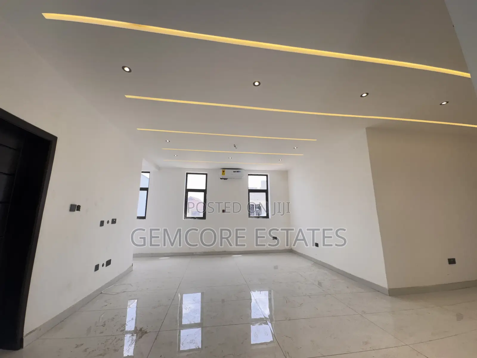 4bdrm House in Nanakrom, Nmai-Dzorn for sale