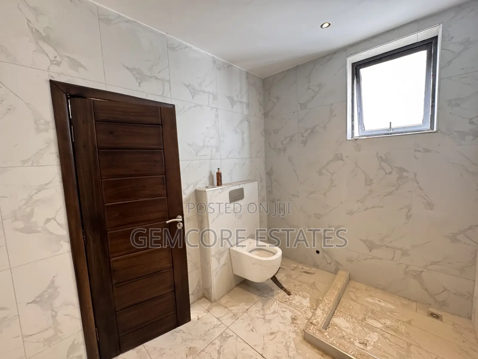 4bdrm House in Nanakrom, Nmai-Dzorn for sale
