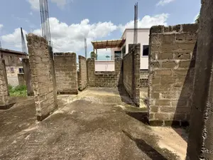 3bdrm House in Lake Side Estate for sale