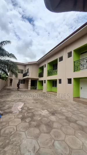 20bdrm House in Hacho Ecomoc, ECOMOG for sale