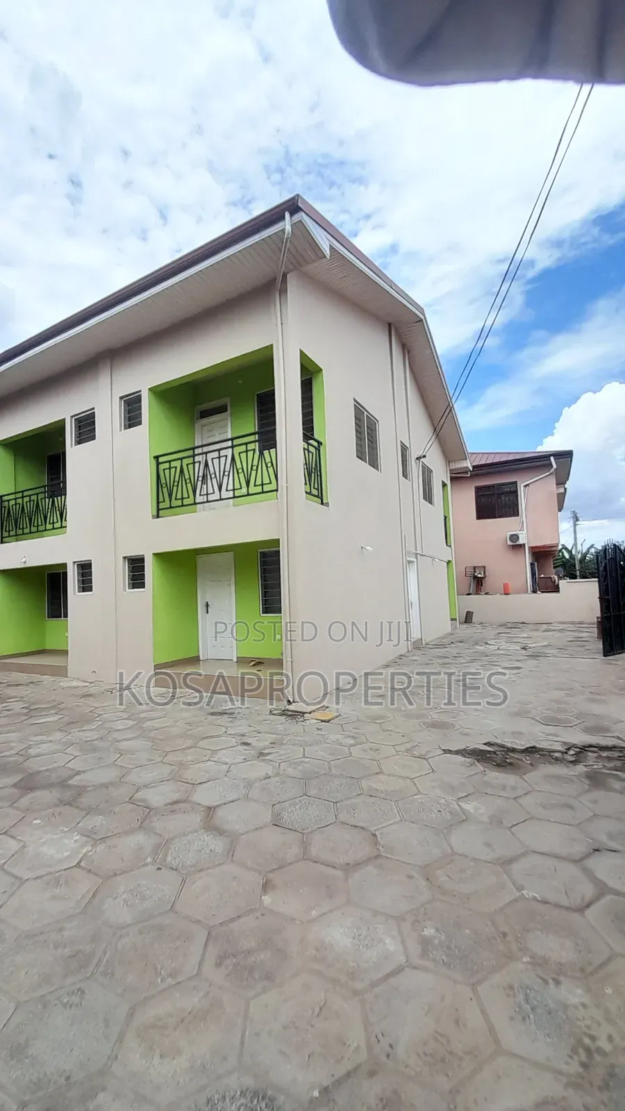 20bdrm House in Hacho Ecomoc, ECOMOG for sale