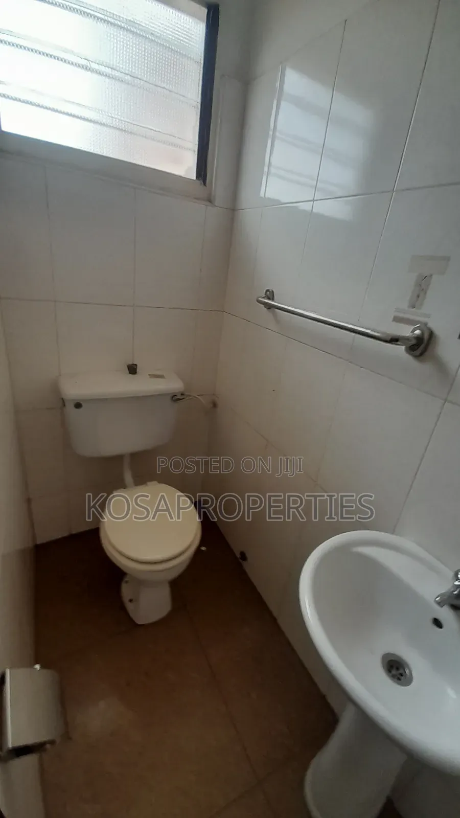 20bdrm House in Hacho Ecomoc, ECOMOG for sale