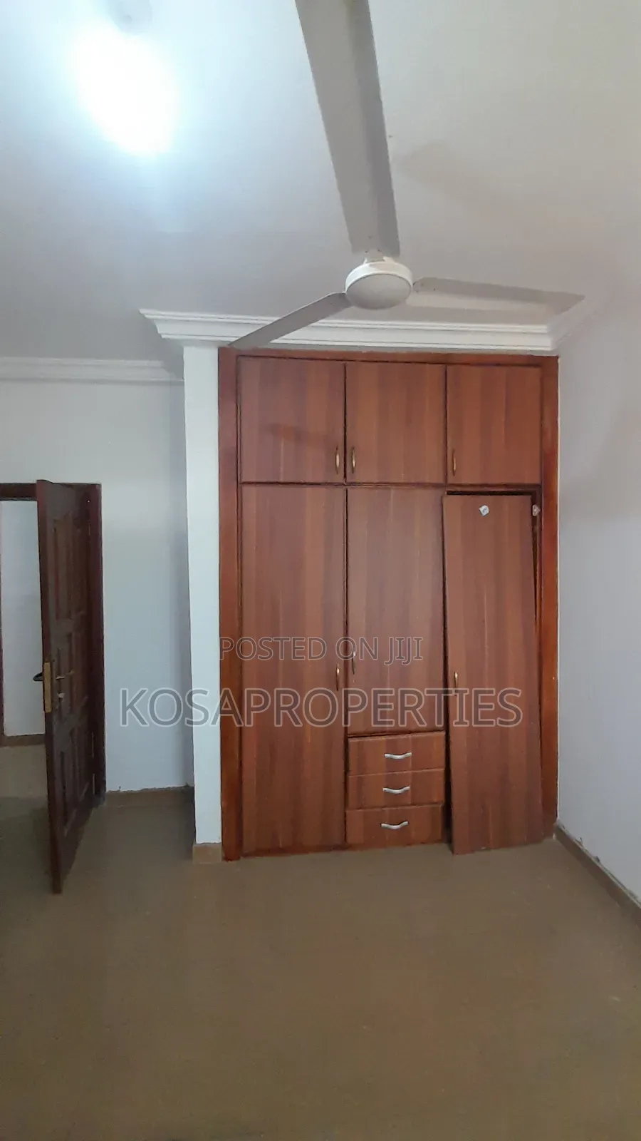 20bdrm House in Hacho Ecomoc, ECOMOG for sale