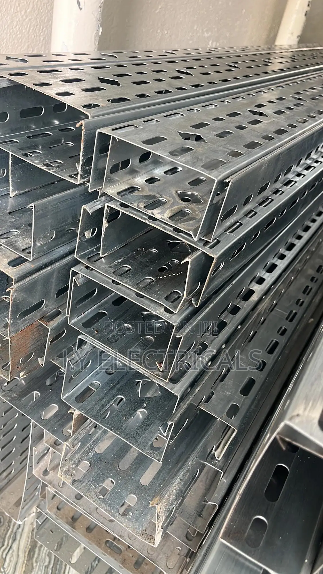 Cable Tray, Ladder Mesh. Amoured Cables,Copper Strip