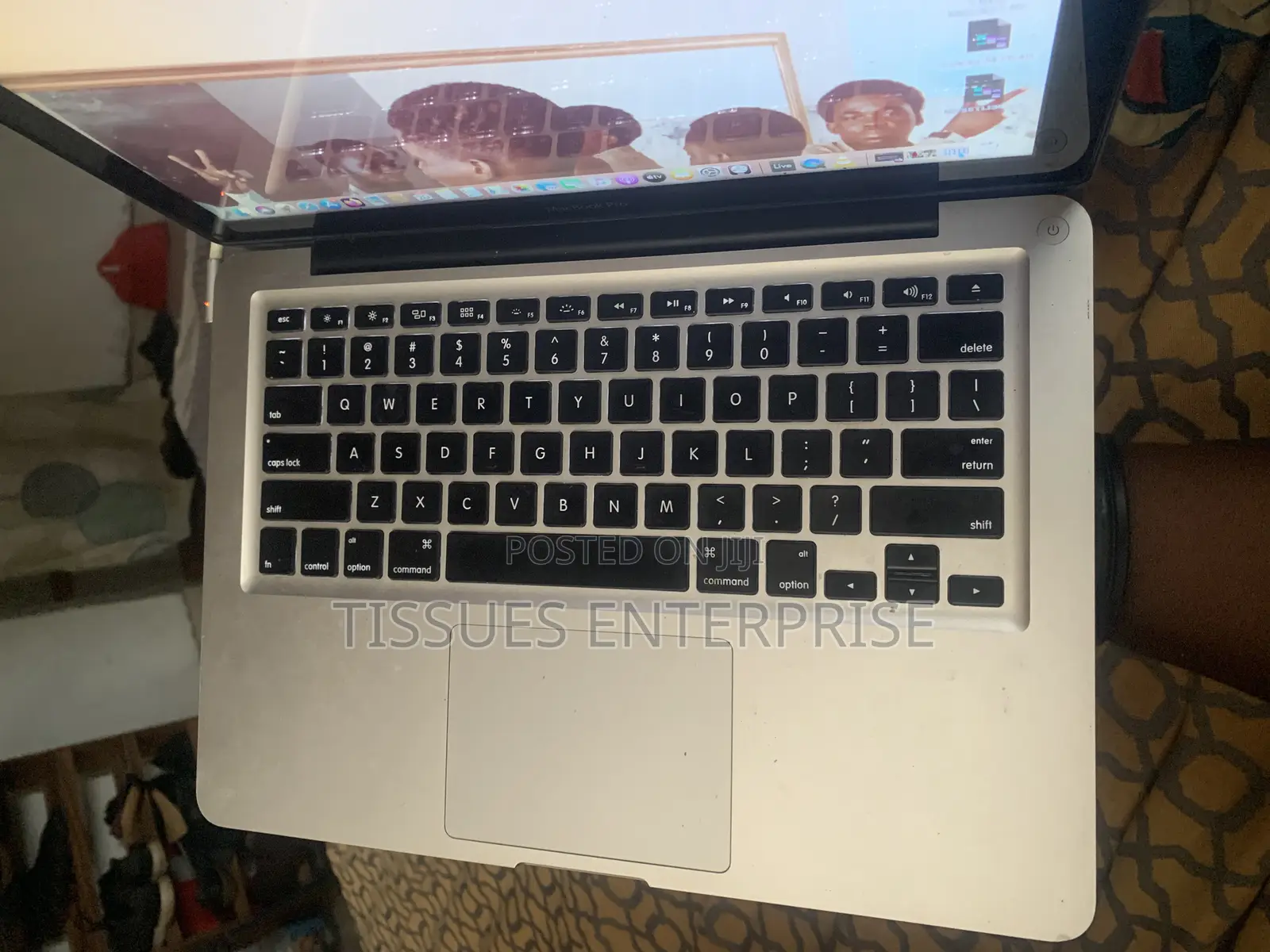 Laptop Apple MacBook 2012 8GB Intel Core i5 HDD 750GB