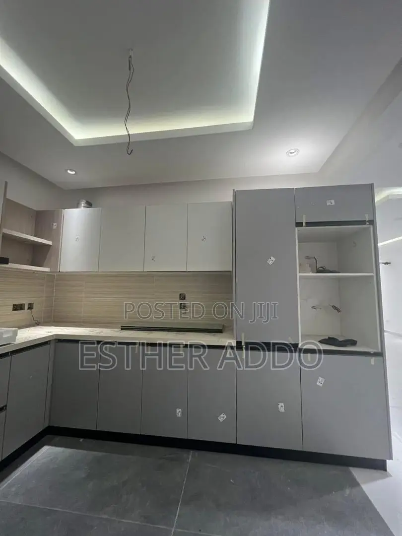 3bdrm Duplex in Ashaley Botwe for rent