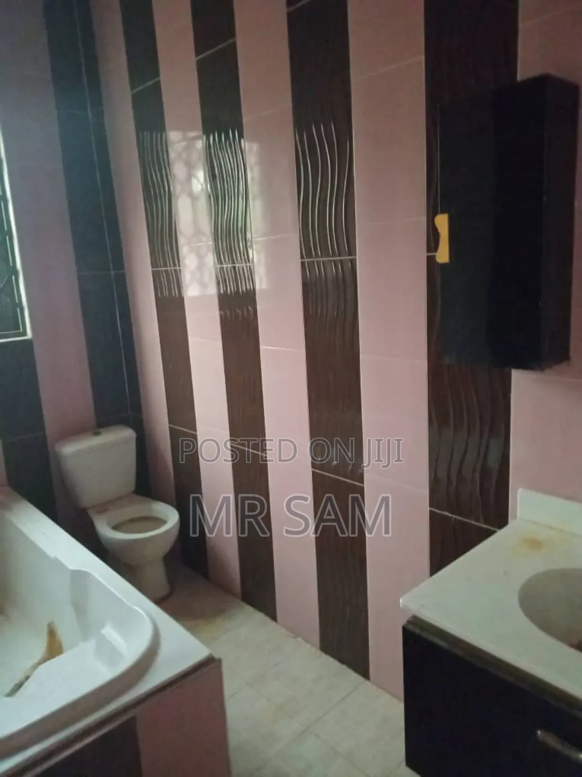 4bdrm House in Sam Properties, West Hills Mall Area for sale