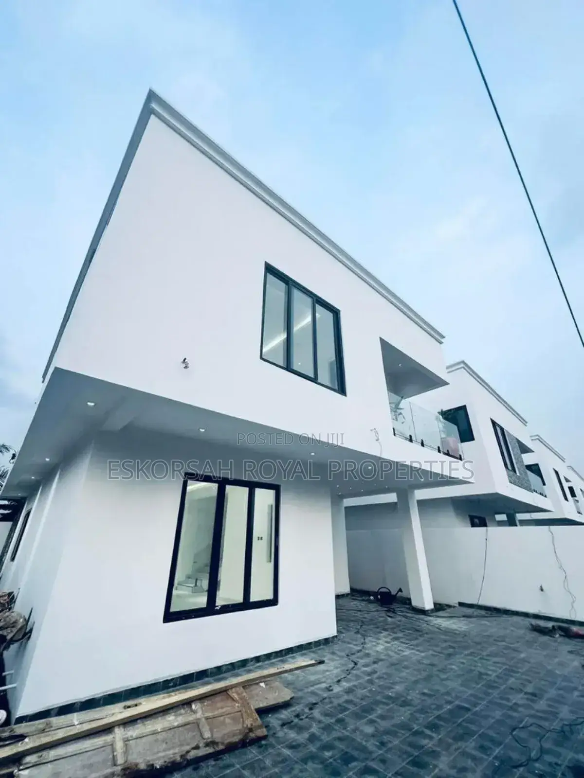 3bdrm House in West Trasacco, Adjiriganor for rent