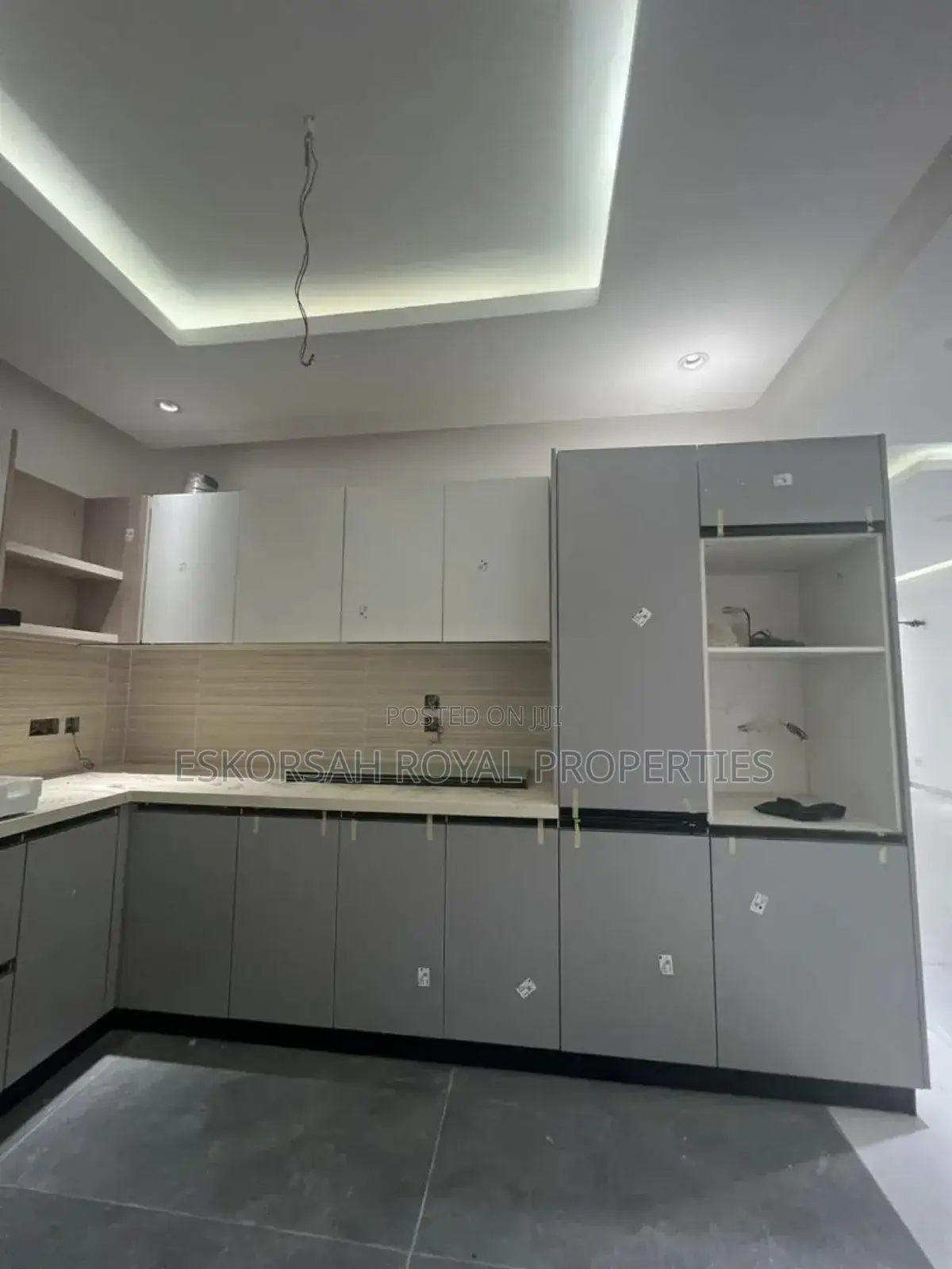 3bdrm House in West Trasacco, Adjiriganor for rent
