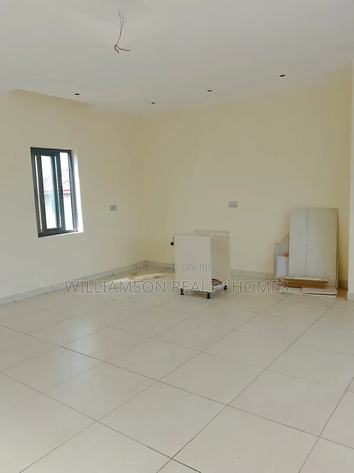 2bdrm Apartment in Community 18 Area, Spintex for rent
