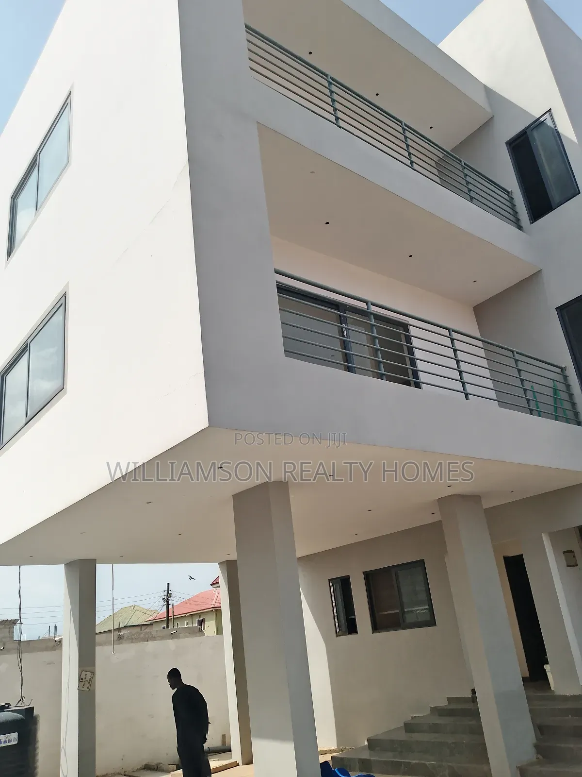 2bdrm Apartment in Community 18 Area, Spintex for rent