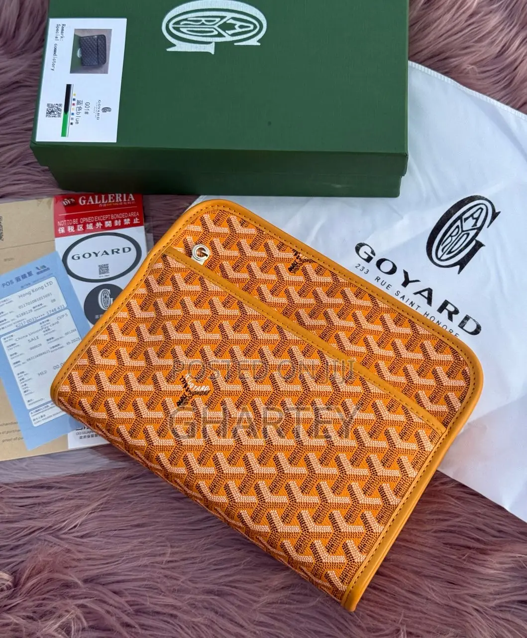 Luxury Unisex Goyard Bag in Yellow