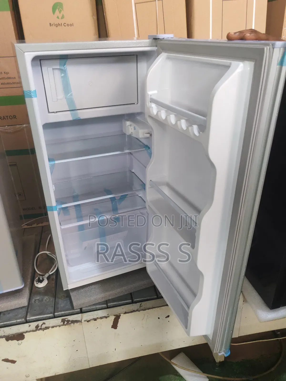 Fridge (Bright Cool)