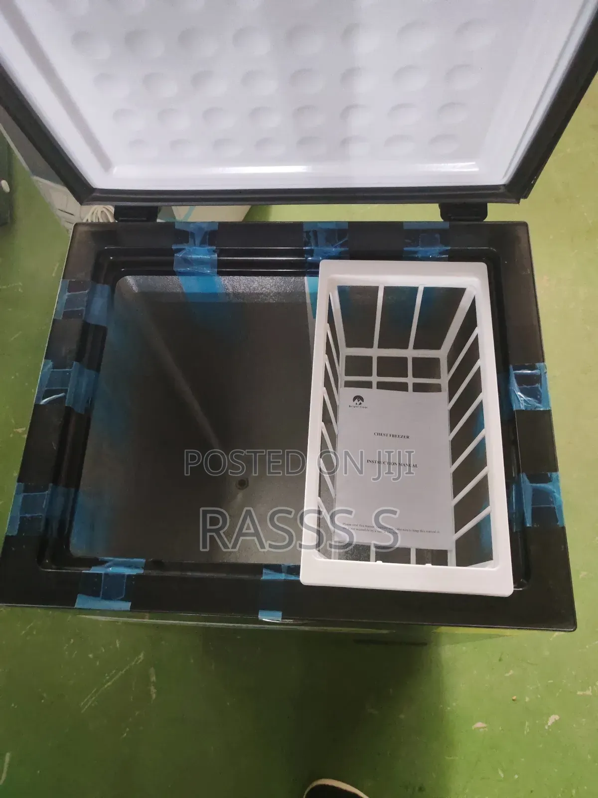 Freezer (Chest)