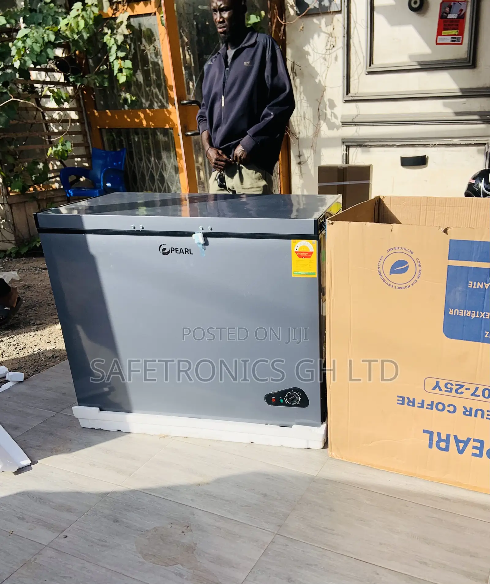 Shop Accurate Dark Grey Singledoor 250 Liters Freezer