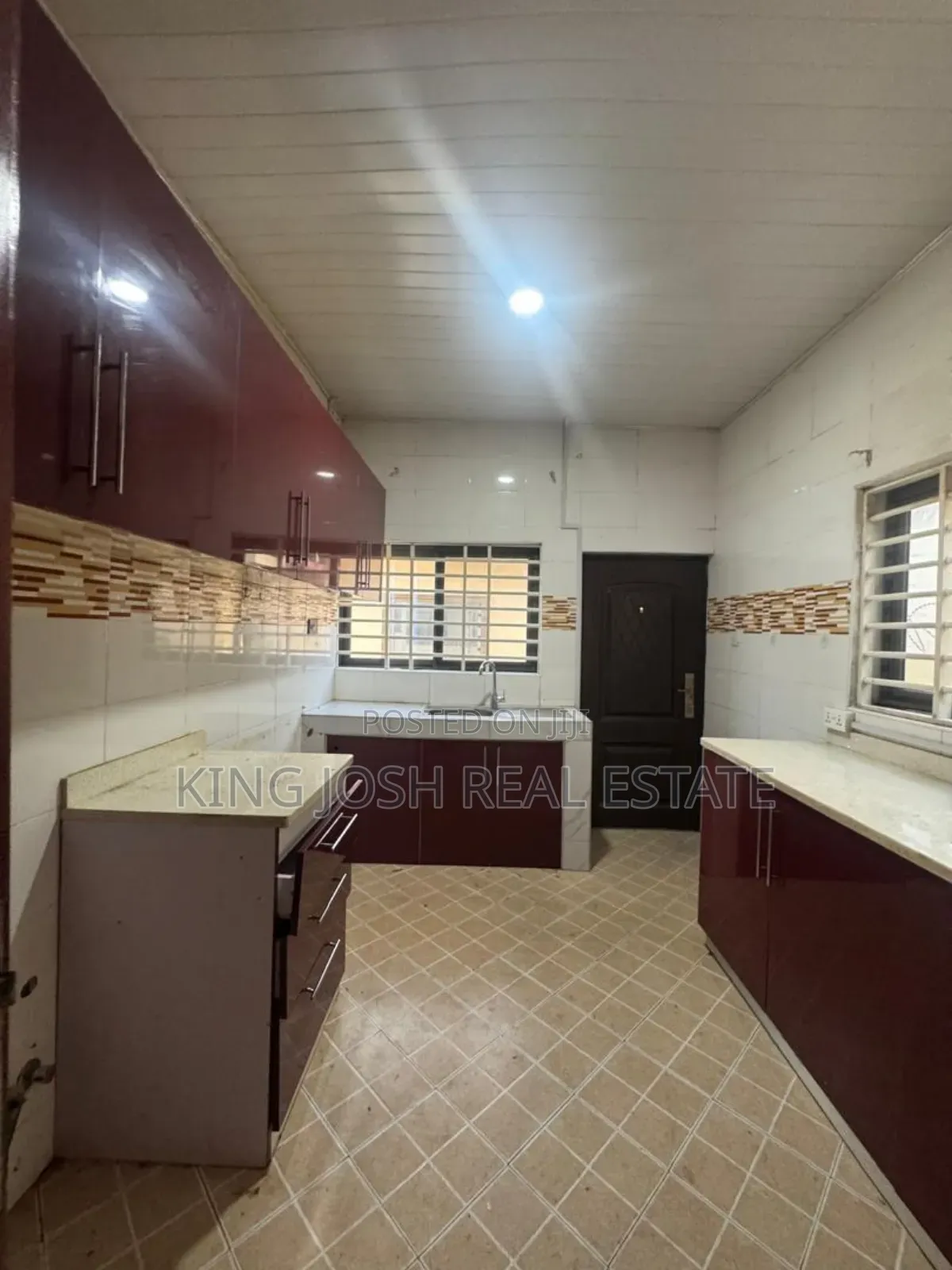 3bdrm House in Lashibi, Spintex for rent