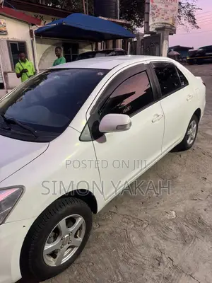 Toyota Belta 2010 White