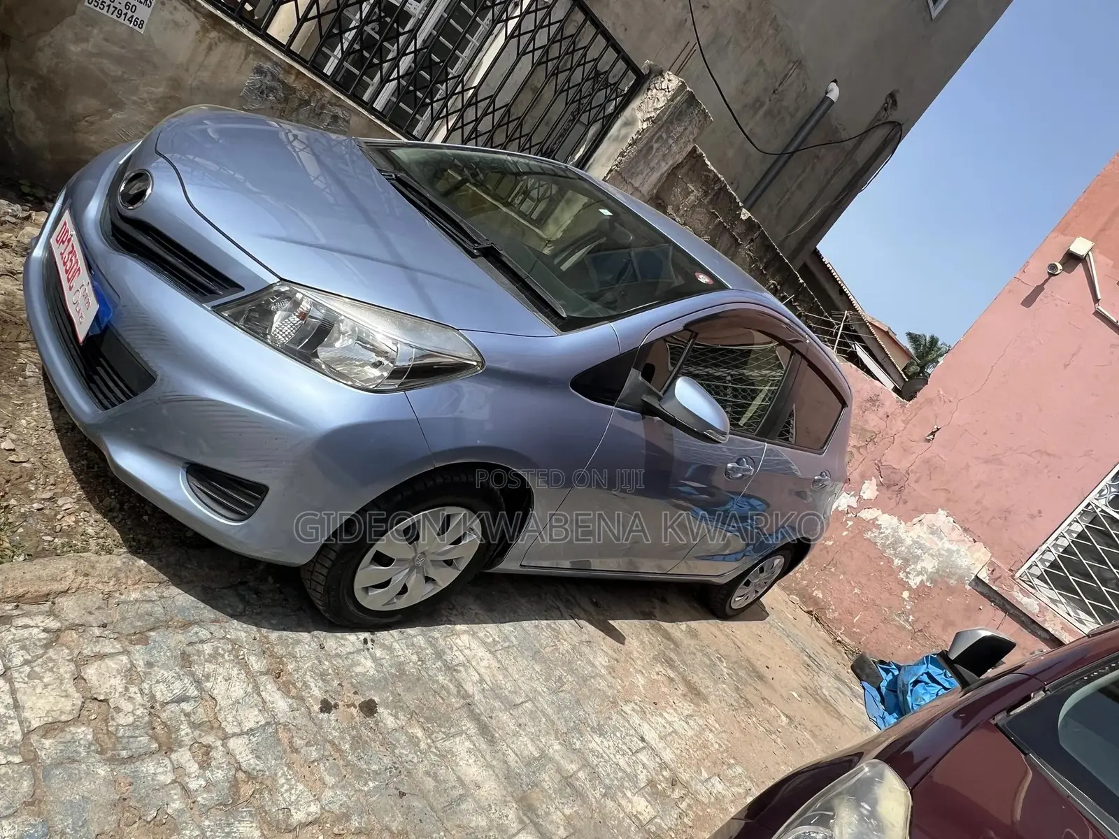Toyota Vitz 1.3 FWD 5dr 2012 Blue
