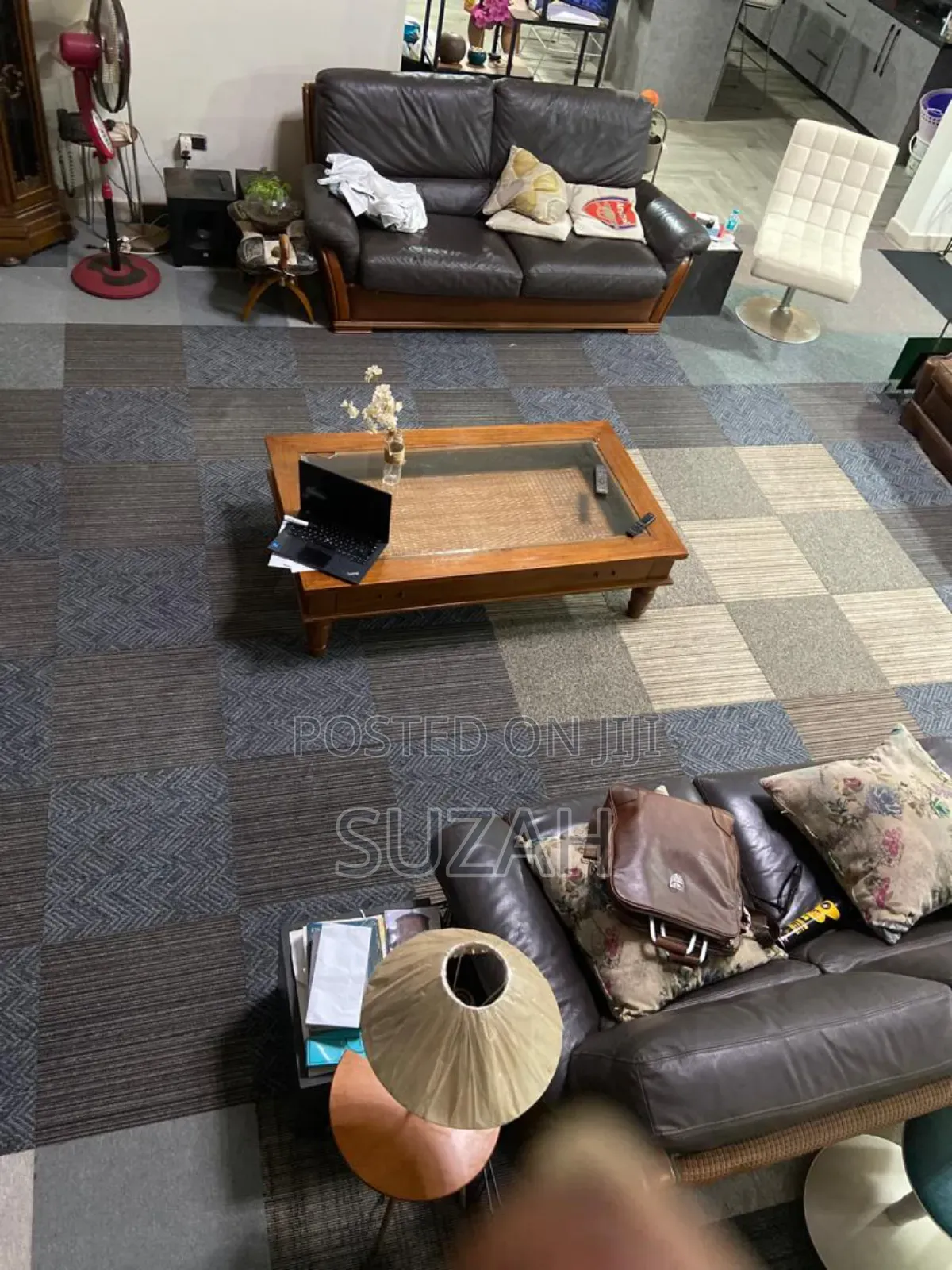 Tile-Like Woolen Carpet