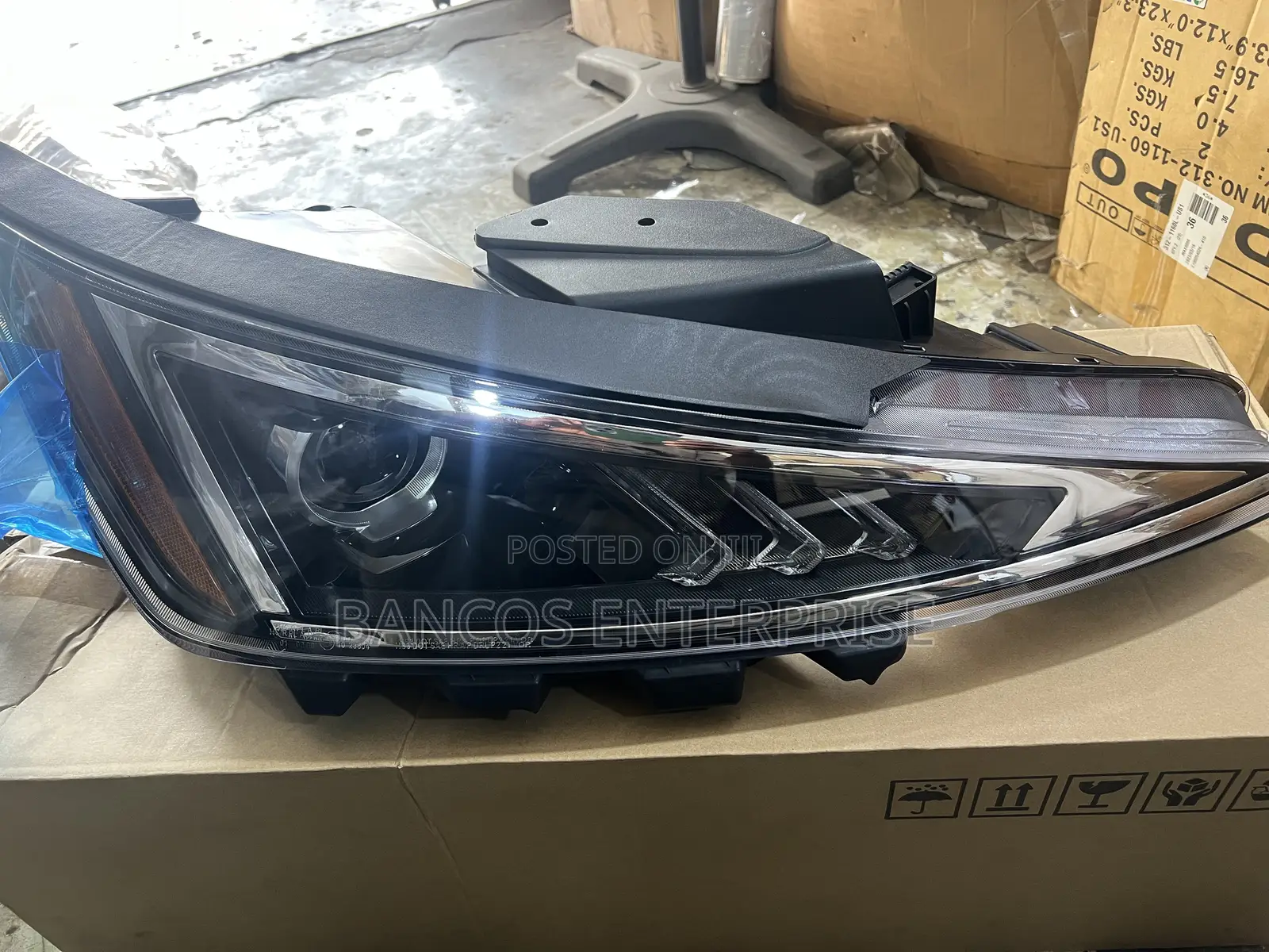 Hyundai Elantra 2019-2021 Head Light
