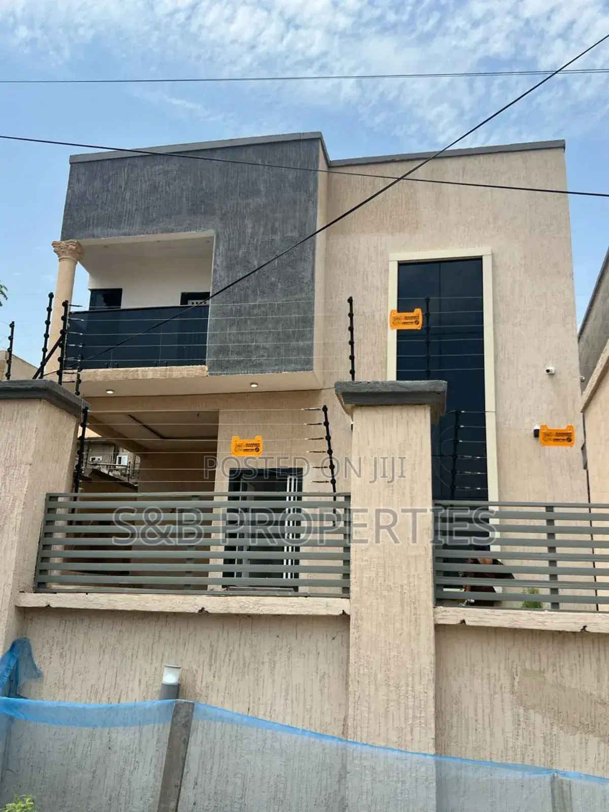 Furnished 4bdrm House in Ashomang Estate for sale
