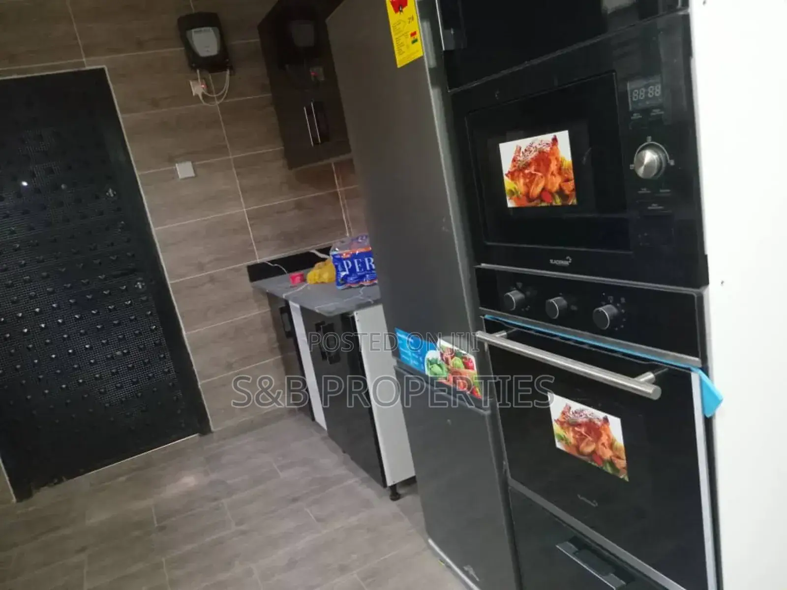 Furnished 4bdrm House in Ashomang Estate for sale