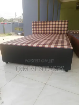 Manet Furnitures
